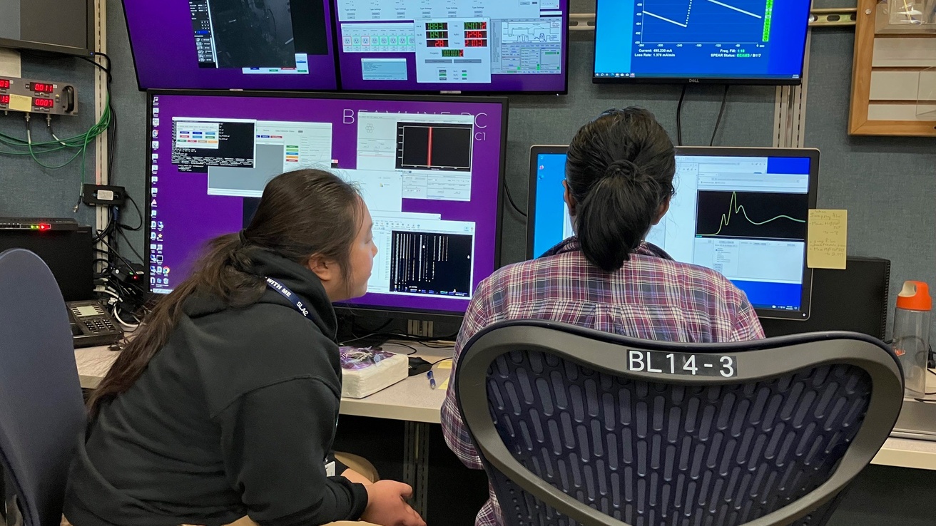 Balaka and Mai Yer at Beamline 14-3